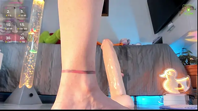 miaa-lee online show from November 2025 01:59:02 AM