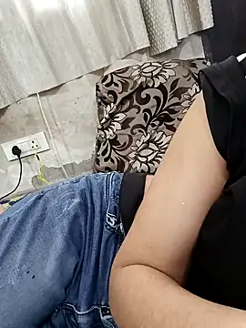 Snapshot of CuteSarikaLIVE chatting on February 2025 04:37:02 AM CuteSarikaLIVE online show from February 2025 04:37:02 AM