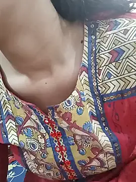 Snapshot of CuteSarikaLIVE chatting on March 2025 04:03:01 AM CuteSarikaLIVE online show from March 2025 04:03:01 AM