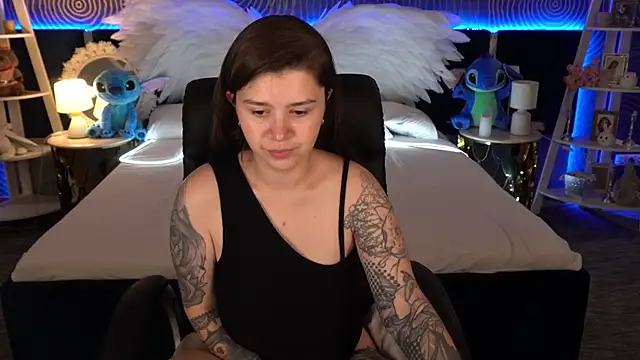 AmellyMilly online show from November 2025 01:44:01 PM