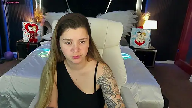 AmellyMilly online show from March 2026 01:39:01 PM