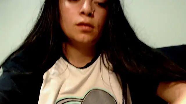 Snapshot of Meghan320 chatting on January 2025 03:54:01 PM Meghan320 online show from January 2025 03:54:01 PM