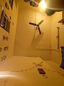 Snapshot of Mallupaiyanaachu chatting on February 2026 05:40:02 PM Mallupaiyanaachu online show from February 2026 05:40:02 PM