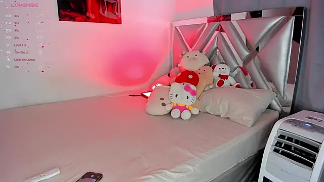 KAREN17 online show from December 2024 03:59:02 PM