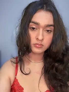 Snapshot of MiahWindsor chatting on March 2025 03:41:02 AM MiahWindsor online show from March 2025 03:41:02 AM