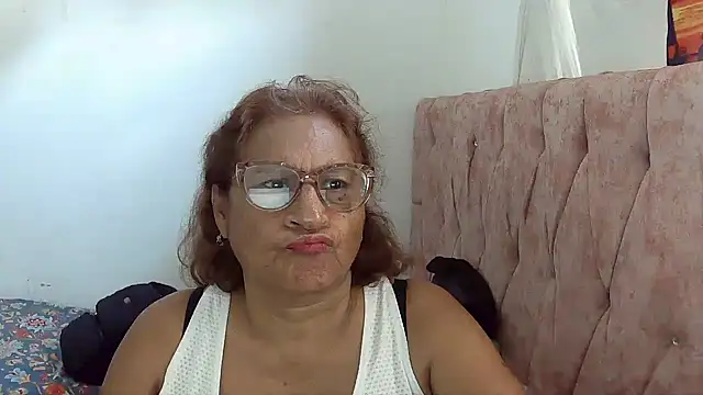 charrysexy1 online show from February 2026 03:07:01 PM