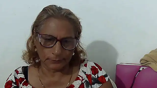 charrysexy1 online show from April 2026 09:59:02 PM