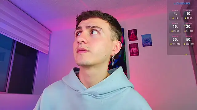 Snapshot of dimitri-bilak chatting on November 2025 10:53:02 PM dimitri-bilak online show from November 2025 10:53:02 PM