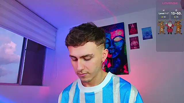 Snapshot of dimitri-bilak chatting on December 2025 10:58:02 PM dimitri-bilak online show from December 2025 10:58:02 PM