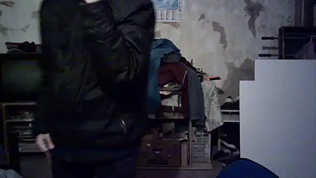 Snapshot of Emv2 chatting on May 2026 04:51:02 AM Emv2 online show from May 2026 04:51:02 AM