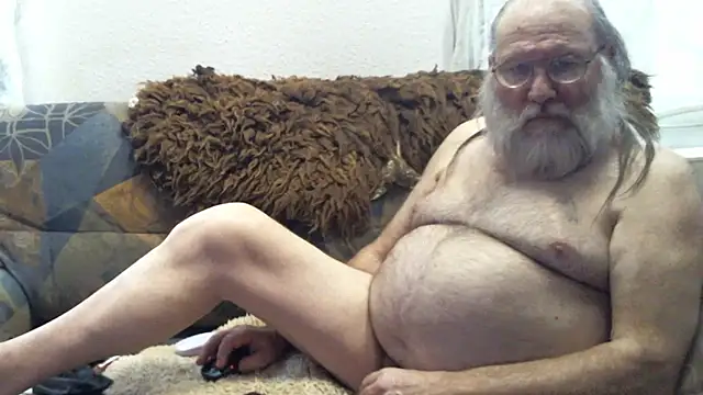 Snapshot of SexySantaC chatting on January 2025 06:45:02 PM SexySantaC online show from January 2025 06:45:02 PM