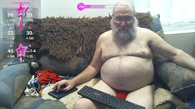 Snapshot of SexySantaC chatting on January 2025 06:56:02 PM SexySantaC online show from January 2025 06:56:02 PM