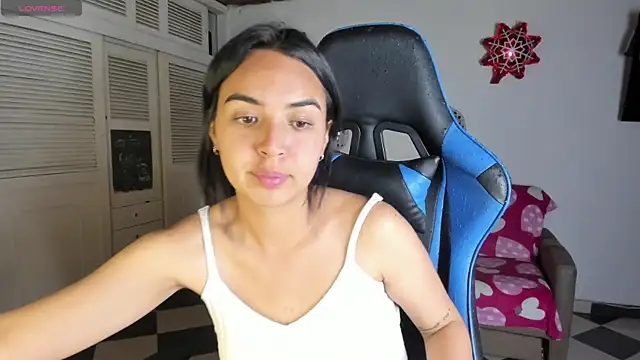 Miss Nicole online show from December 2024 02:10:02 AM