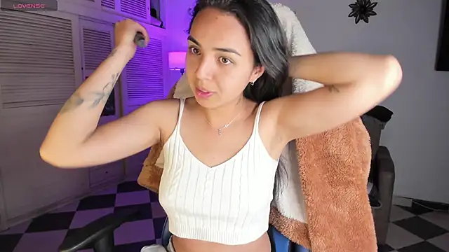 Miss Nicole online show from January 2025 01:32:01 AM