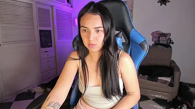 Miss Nicole online show from January 2025 04:54:02 AM