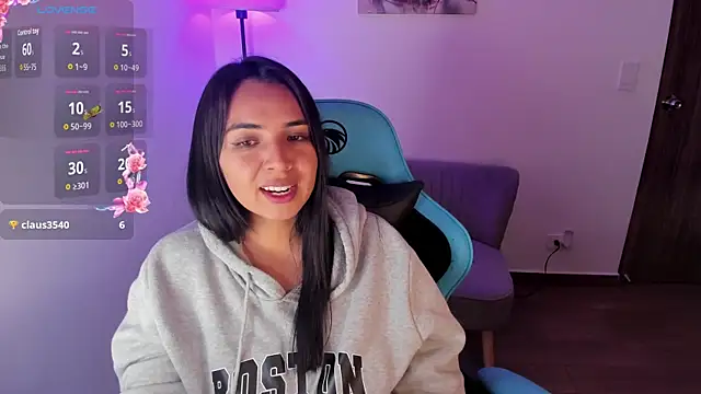 Miss Nicole online show from April 2026 08:57:02 PM