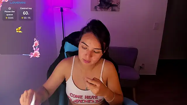 Miss Nicole online show from May 2026 01:44:02 AM