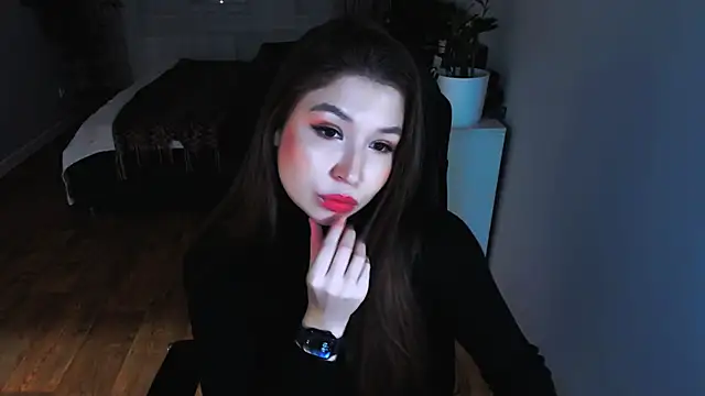 Eva Chris online show from March 2026 04:13:01 PM