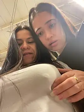 Reggie-Liam online show from December 2024 11:19:02 PM