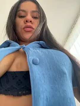 Reggie-Liam online show from May 2026 08:39:01 PM