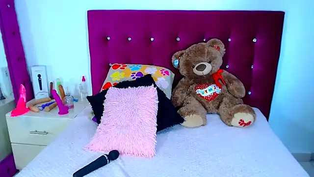 Snapshot of Jenng18 chatting on September 2025 05:29:02 PM Jenng18 online show from September 2025 05:29:02 PM