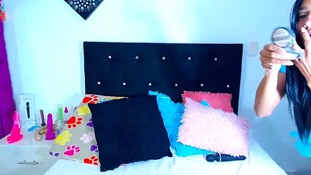 Snapshot of Jenng18 chatting on October 2025 11:27:01 PM Jenng18 online show from October 2025 11:27:01 PM