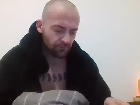 Snapshot of bigguy101 chatting on January 2025 06:11:02 AM bigguy101 online show from January 2025 06:11:02 AM