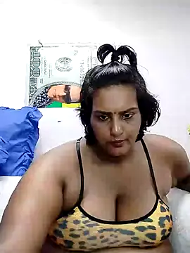 NWC4LYF online show from February 2025 09:46:01 AM