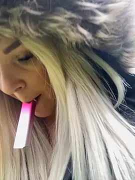 Bustyblondebabe32 online show from October 2025 11:33:02 AM