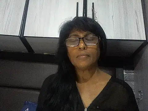 MsAttitude online show from November 2025 06:08:01 AM