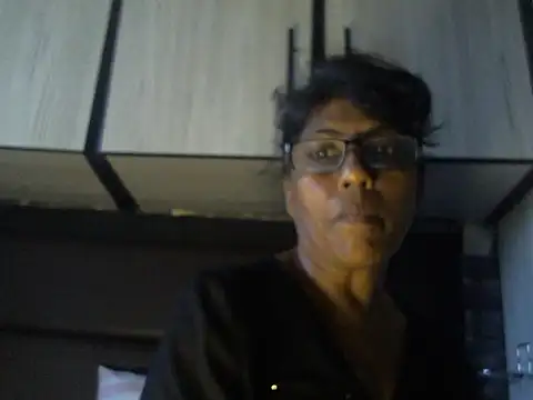 Snapshot of MsAttitude chatting on April 2026 06:29:02 AM MsAttitude online show from April 2026 06:29:02 AM