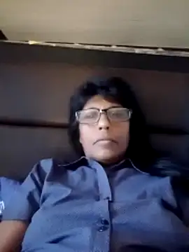 Snapshot of MsAttitude chatting on April 2026 10:40:02 AM MsAttitude online show from April 2026 10:40:02 AM