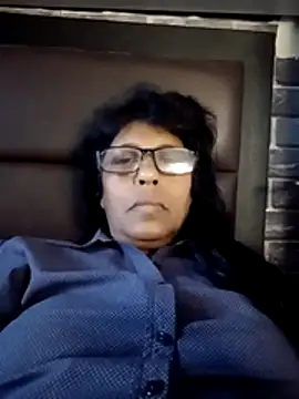 Snapshot of MsAttitude chatting on May 2026 07:16:02 AM MsAttitude online show from May 2026 07:16:02 AM