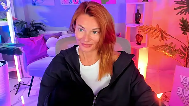 MistyBarnes online show from October 2025 03:01:02 PM