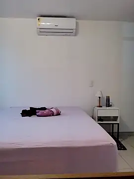 luizamello1234 online show from December 2025 08:27:02 PM