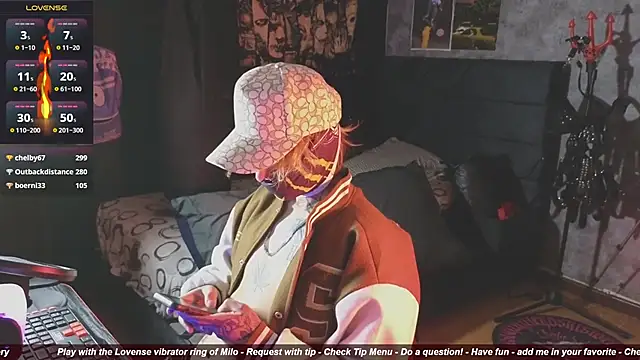 Snapshot of AcidMilo chatting on November 2025 12:05:02 AM AcidMilo online show from November 2025 12:05:02 AM