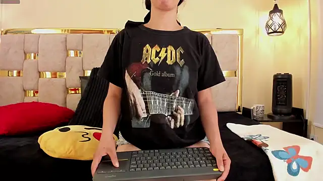 ttata 3 online show from February 2025 11:31:01 PM