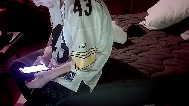 Snapshot of xxxTony999 chatting on November 2025 10:12:01 PM xxxTony999 online show from November 2025 10:12:01 PM