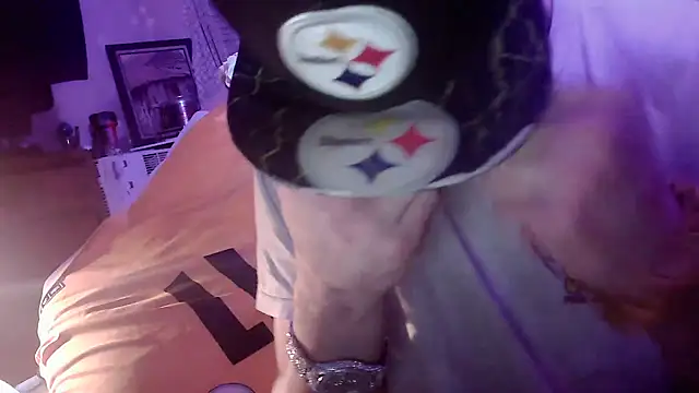 Snapshot of xxxTony999 chatting on April 2026 08:15:01 AM xxxTony999 online show from April 2026 08:15:01 AM