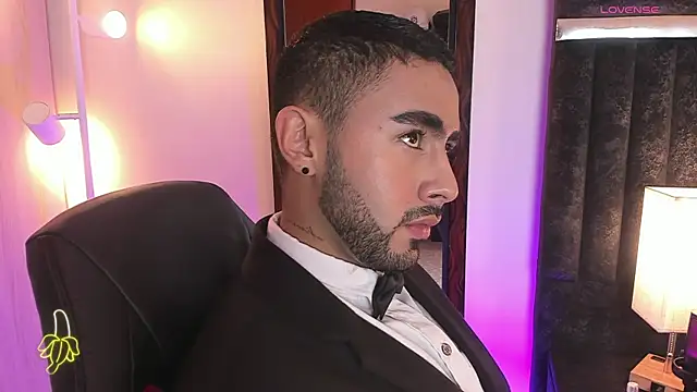 ItsMeEros online show from November 2025 11:35:01 PM