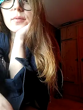 Snapshot of dolcehelena993 chatting on January 2025 01:22:02 PM dolcehelena993 online show from January 2025 01:22:02 PM
