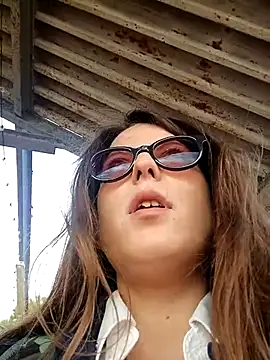 Snapshot of dolcehelena993 chatting on October 2025 08:15:02 AM dolcehelena993 online show from October 2025 08:15:02 AM