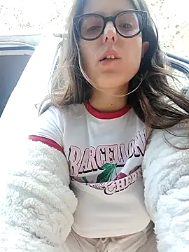 Snapshot of dolcehelena993 chatting on November 2025 09:53:01 AM dolcehelena993 online show from November 2025 09:53:01 AM