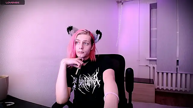 Littlepinkcat online show from February 2026 12:59:01 AM