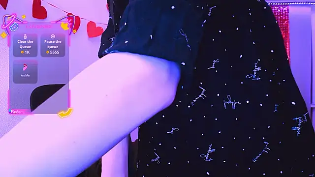 Snapshot of Littlepinkcat chatting on February 2026 07:20:01 PM Littlepinkcat online show from February 2026 07:20:01 PM