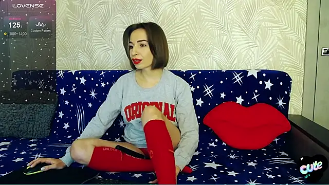 Millanorze online show from October 2025 10:20:02 PM