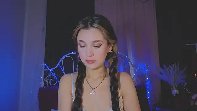 Funny Bunny online show from May 2026 01:32:02 AM