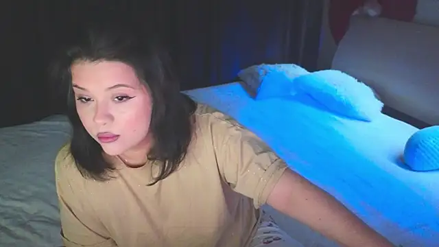 Malika uAngel online show from December 2025 09:43:01 PM