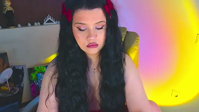 Malika uAngel online show from April 2026 10:07:02 PM