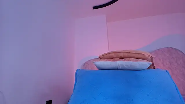 naomi kyse online show from June 2026 03:07:01 AM